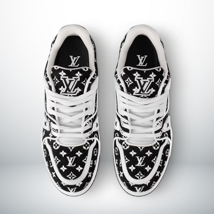 TRAINER MONOGRAM BLACK