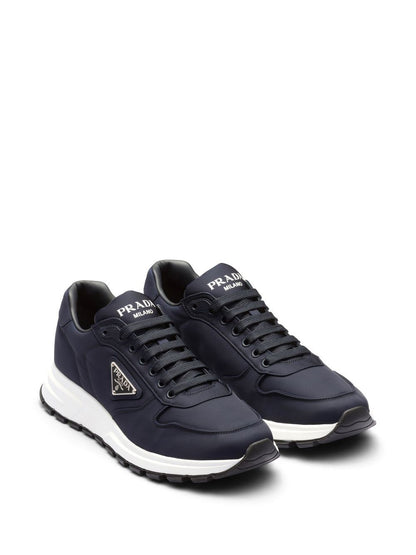 Sneakers basse con logo stampato blu navy