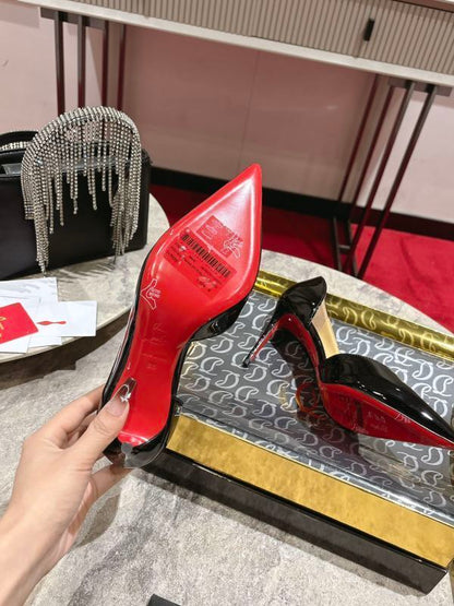 Iriza décolleté a punta nera