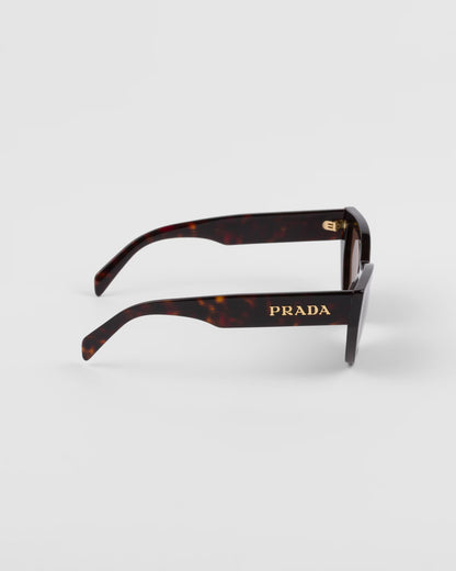 Cat-eye sunglasses with logo Coffee Brown
