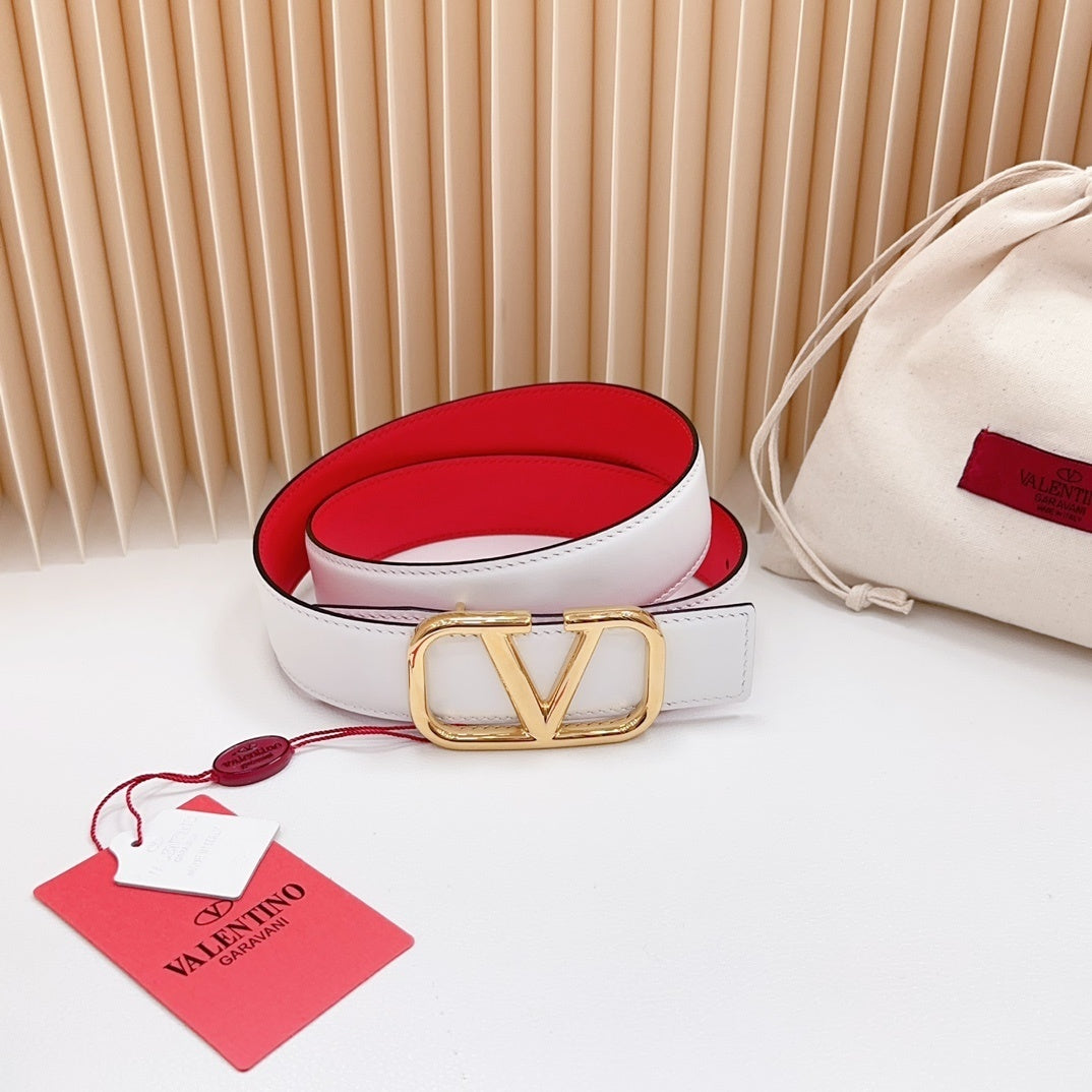 Reversible white VLogo Signature glossy calfskin belt
