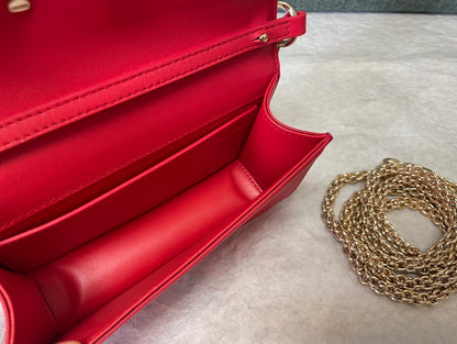 Borsa a tracolla Locò in pelle di vitello Rossa