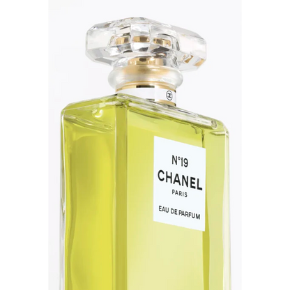N°19 EAU DE PARFUM 100 ml