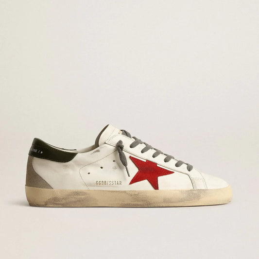 Suede Rossa e talloncino in pelle verde