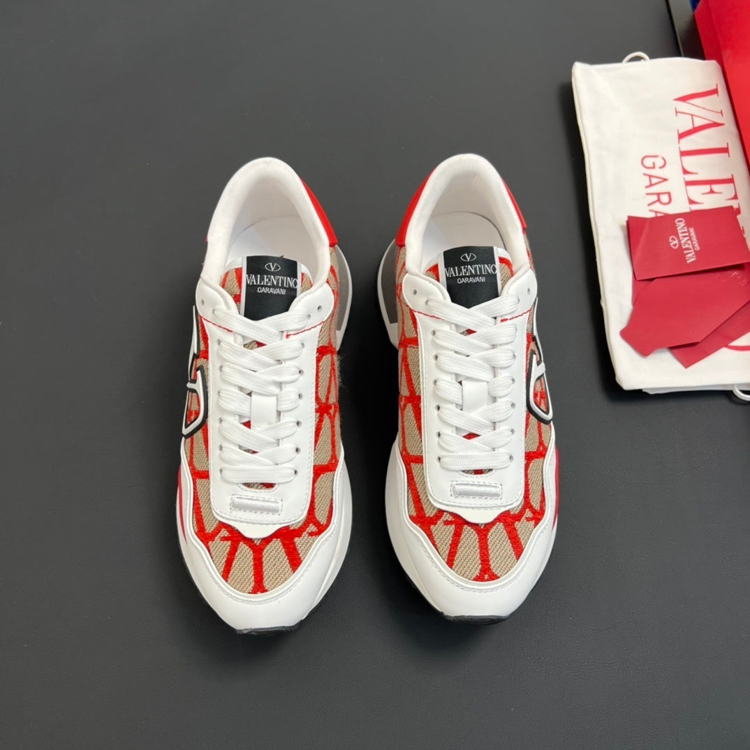 Lacerunner with red suede trim