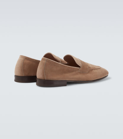 Penny loafers in beige suede