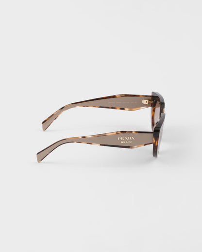 Oval sunglasses with logo and coffee lenses
