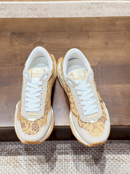 Lacerunner suede-trimmed Gold