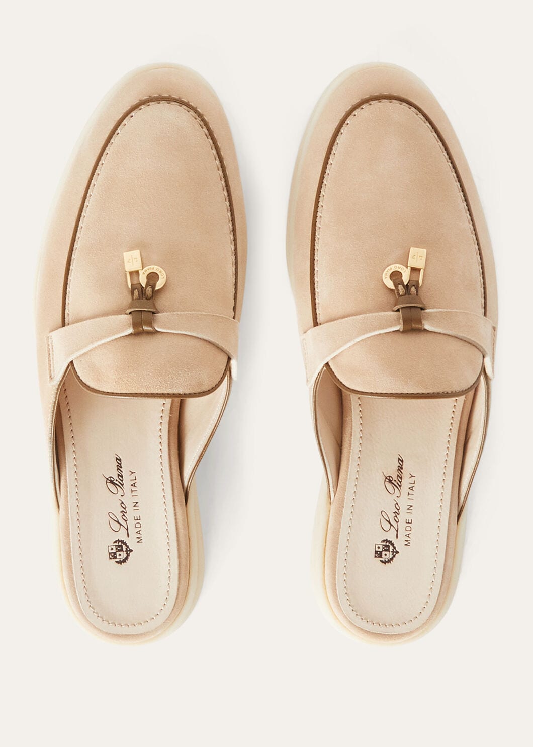 Babouche Charms Walk in pelle scamosciata color cammello