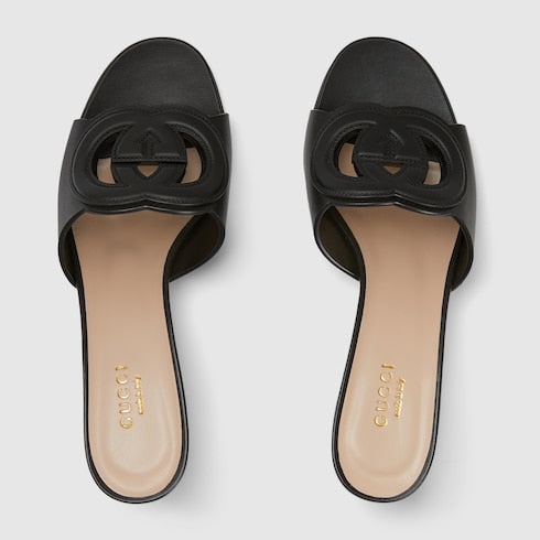 Women's slide sandal with black leather Interlocking GG