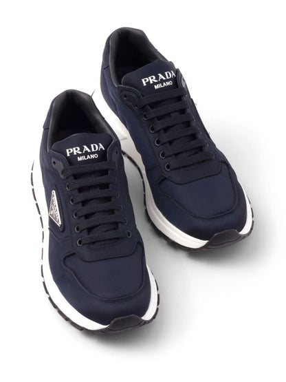 Sneakers basse con logo stampato blu navy
