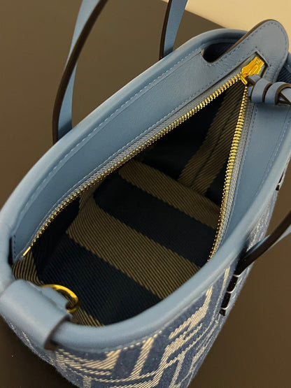 Borsa tote FF jacquard Mini Roll azzurra