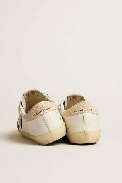 Stella in suede marrone e talloncino rosa