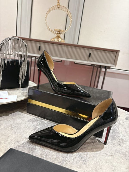 Iriza décolleté a punta nera