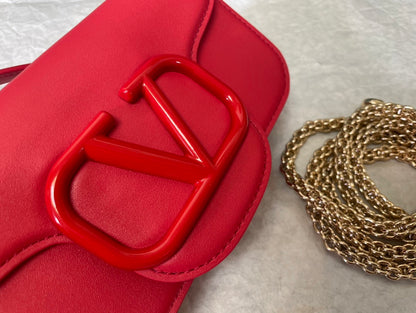 Borsa a tracolla Locò in pelle di vitello Rossa