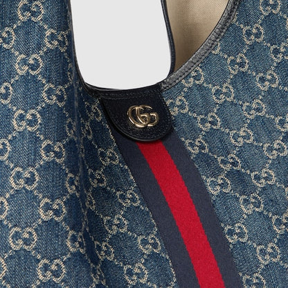 Gucci Giglio small shopping bag in blue and white GG denim