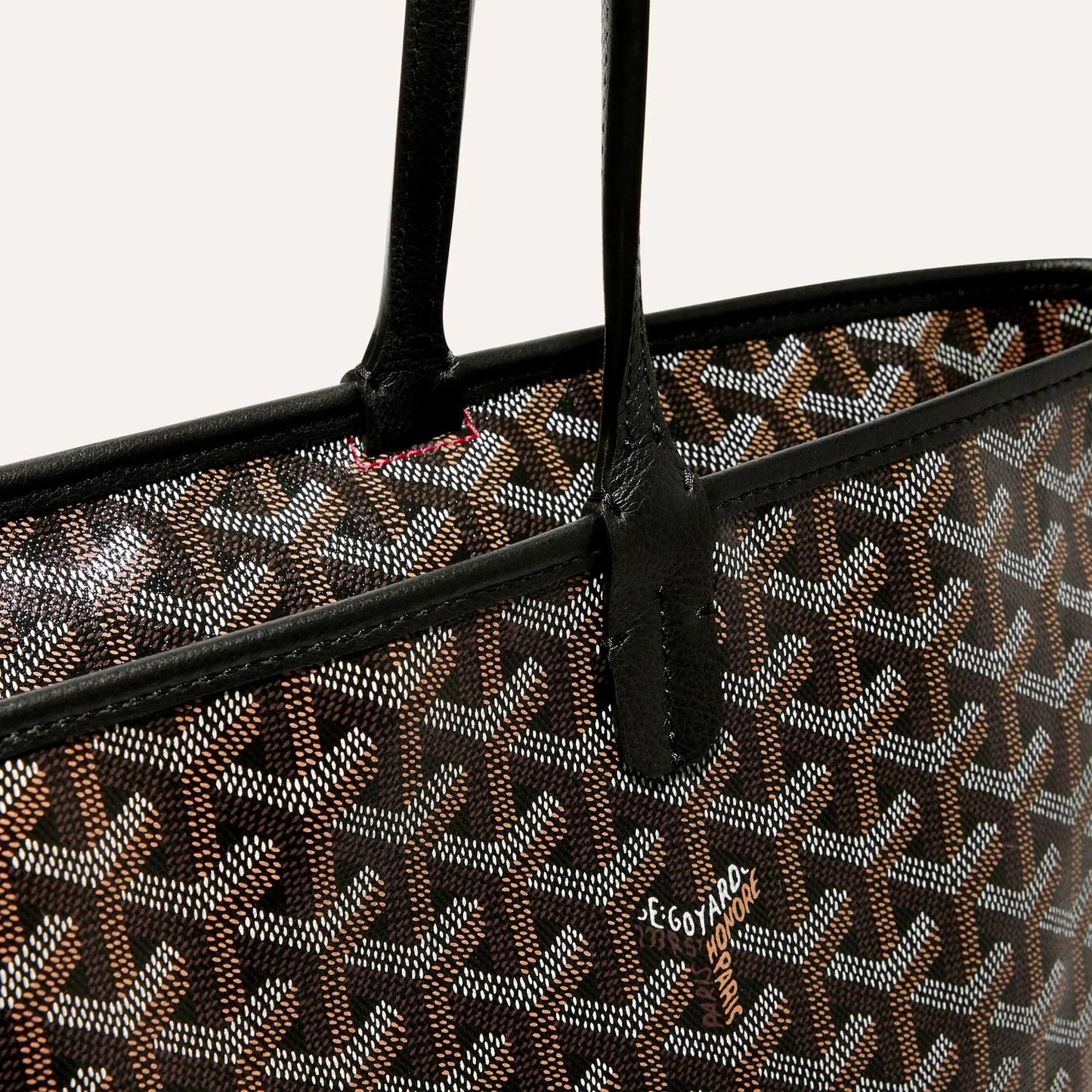 Artois MM Bag Black