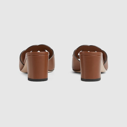 Women's slider sandal with brown leather GG criss-cross straps