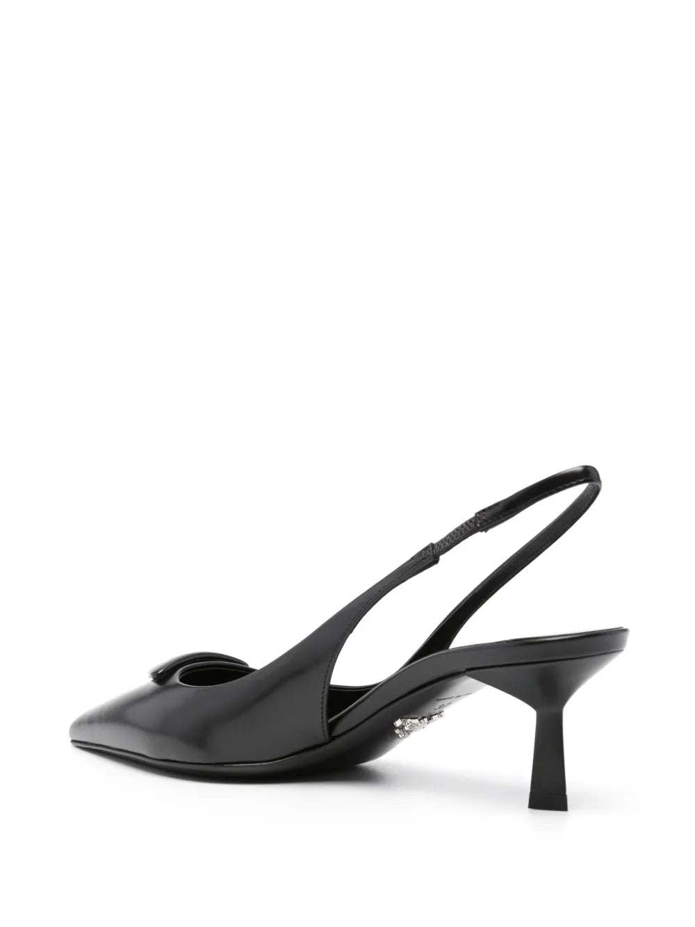 Decolleté in pelle con cinturino sul tallone nero