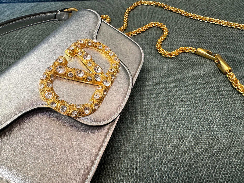 Borsa a tracolla impreziosita da cristalli Locò beige