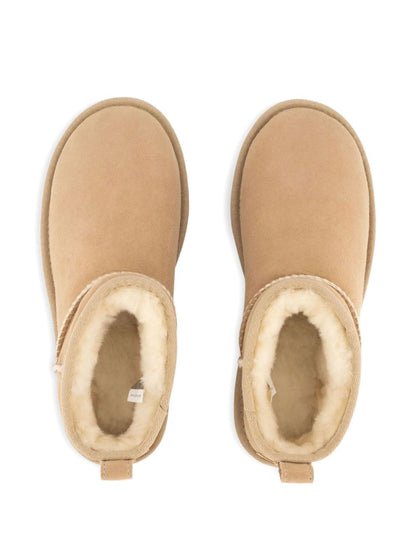 Stivaletti Ultra Mini con patch logo beige