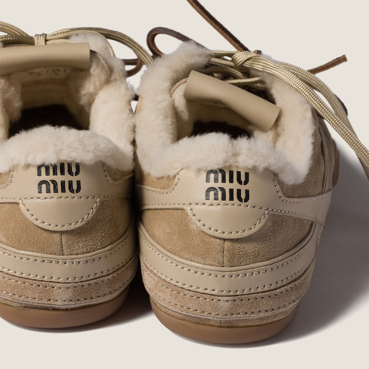 Desert suede and sheepskin Gymnasium sneakers