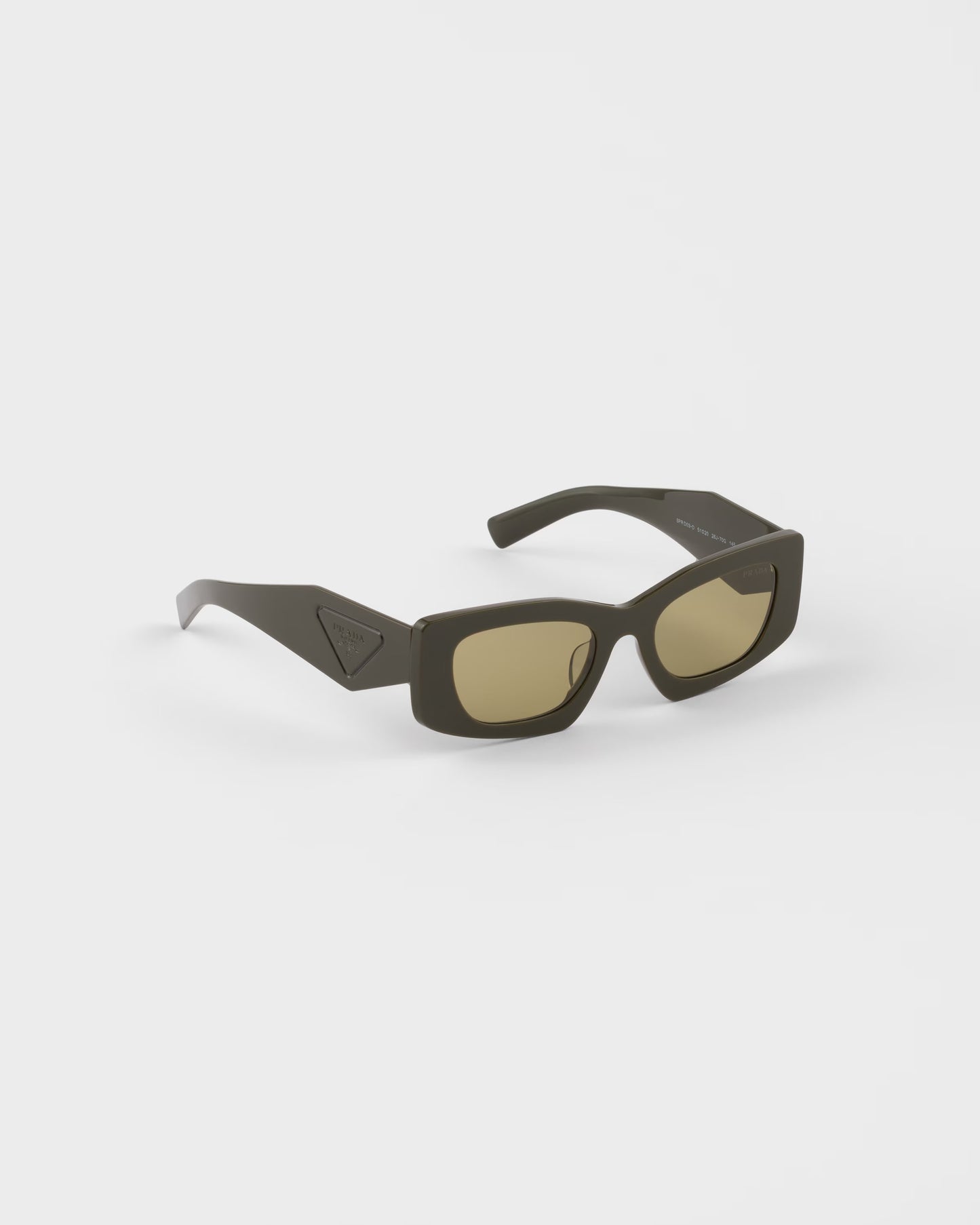 Sunglasses with Triangle logo and olive lenses