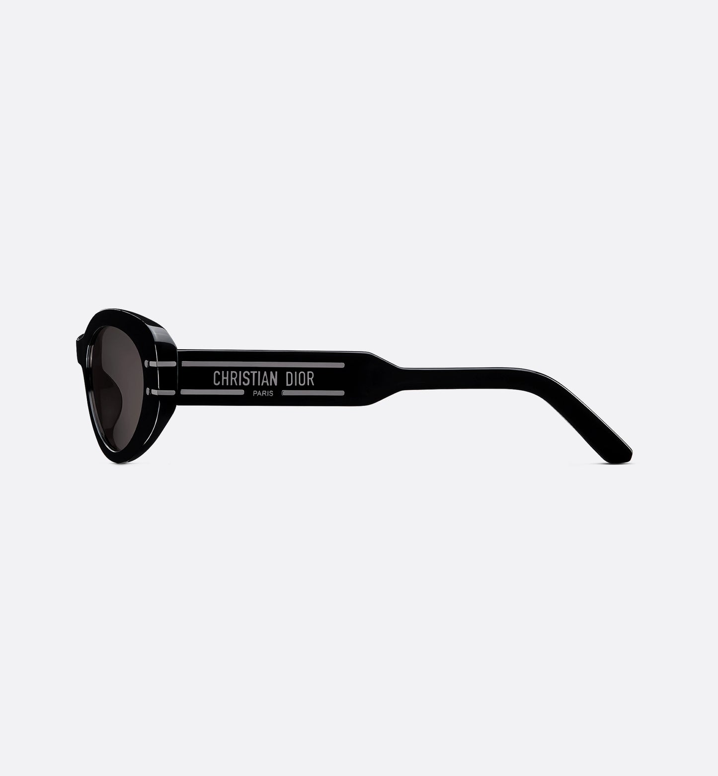Women's Signature B8U black oval sunglasses