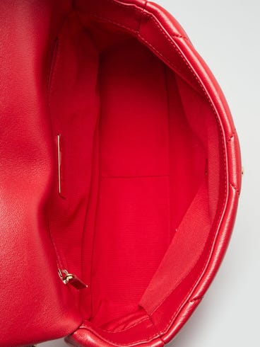 19 Small Flap Bag Red