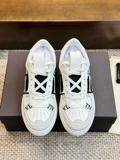 VL7N Sneakers in white/black leather