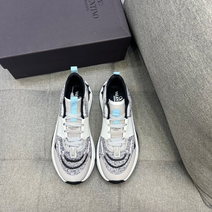 True Act Low Top Sneaker In Mesh Gray