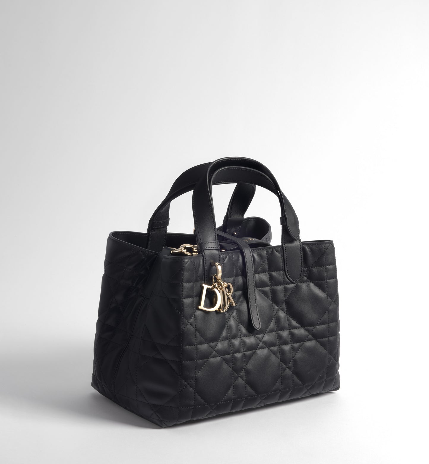 Borsa Media Toujours Nera
