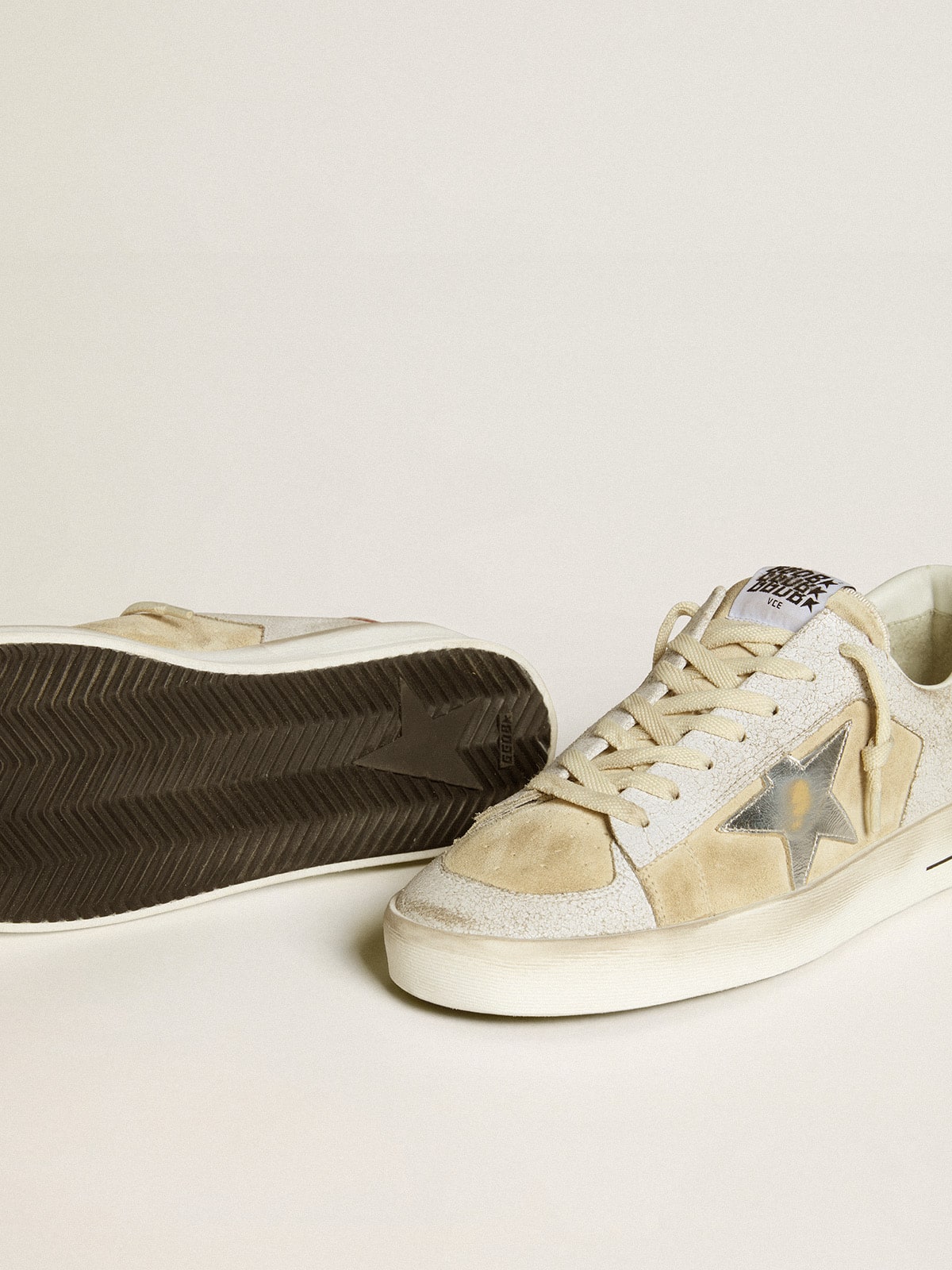 Nubuck and crackled leather with silver laminated leather star