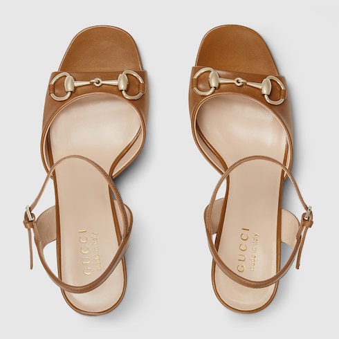 Damen-Sandalette mit braunem Lederknebel