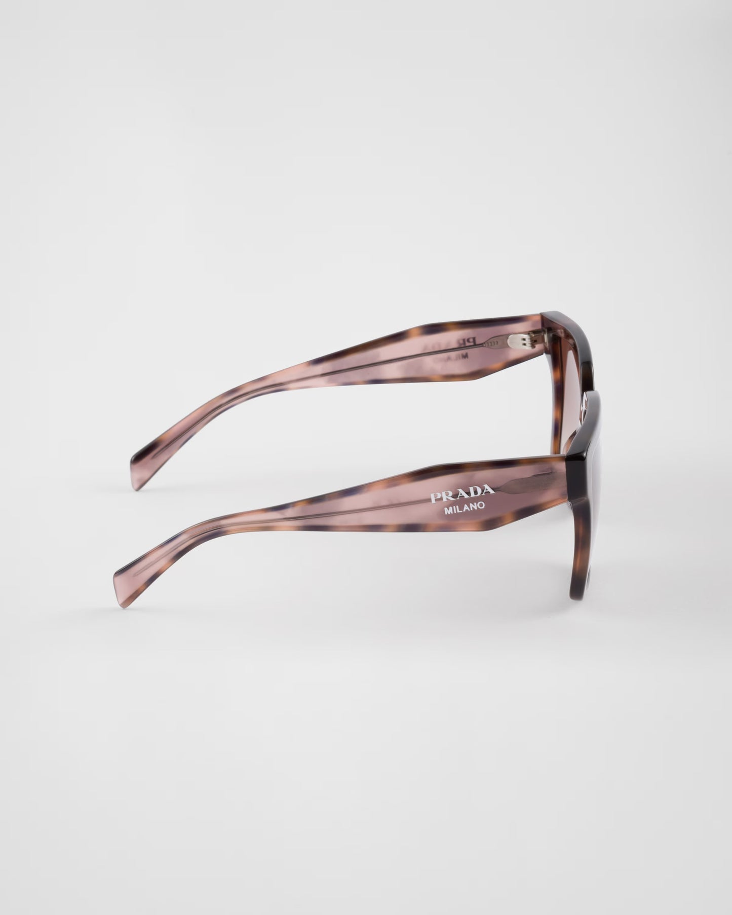 Logo sunglasses with matte shaded dark brown lenses