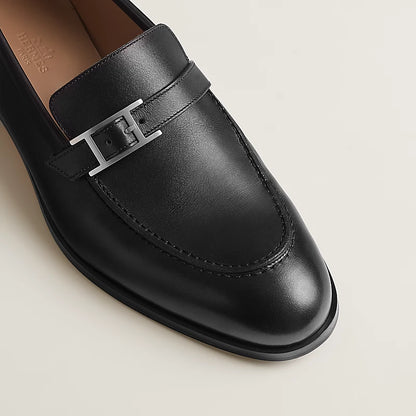 Monterey black leather loafer