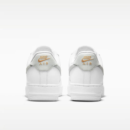 Air Force 1 '07 Essential Bianco/Light Silver