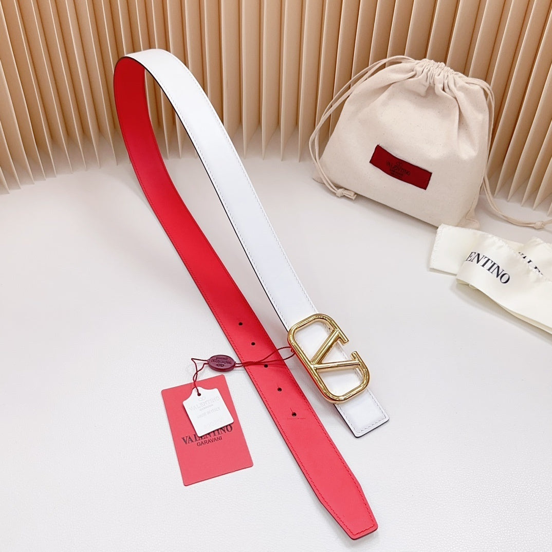 Reversible white VLogo Signature glossy calfskin belt