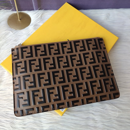 Borsa piatta a baguette grande marrone FF jacquard