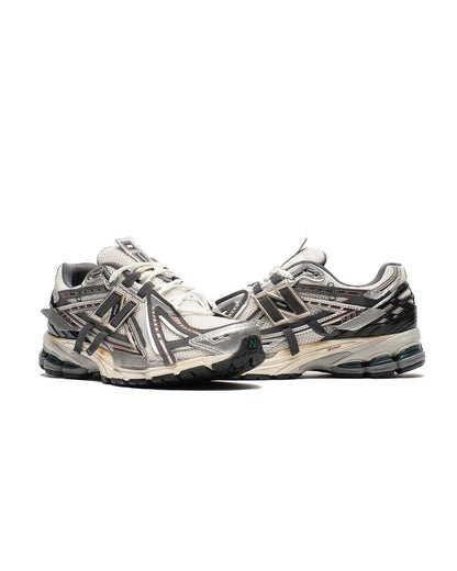 NB 1906A Tech Explosion Argento metallizzato