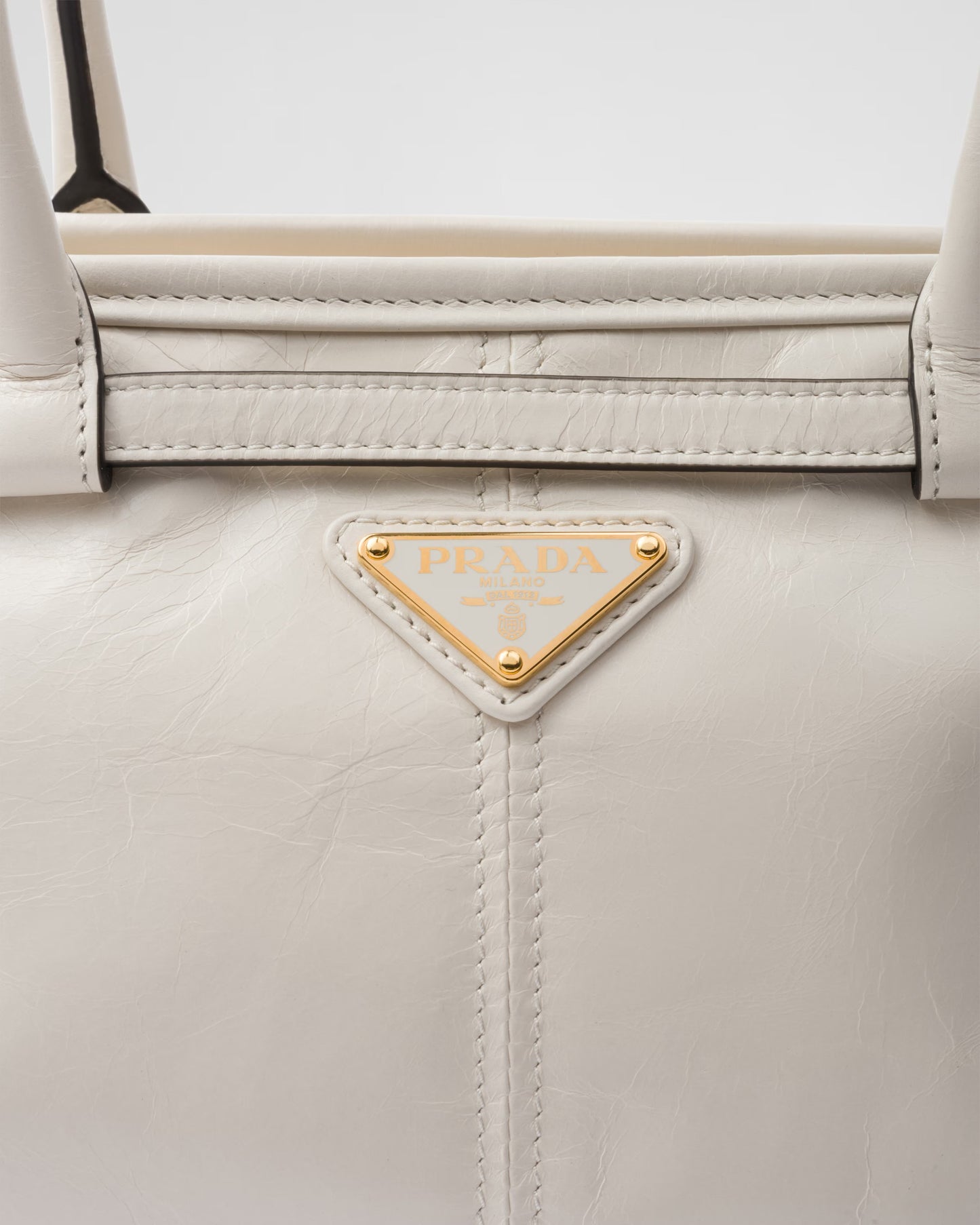 Bonnie mittelgroße Handtasche aus weißem Leder