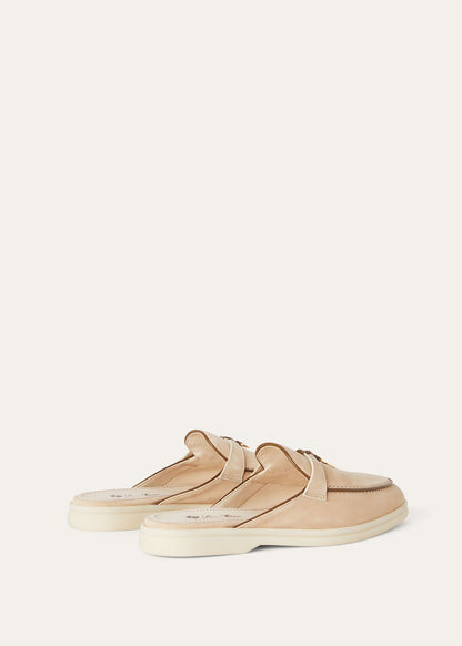 Babouche Charms Walk in pelle scamosciata color cammello