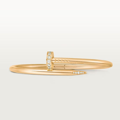 Juste un Clou classic diamond bracelet in gold