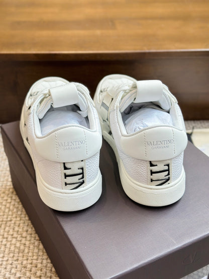 VL7N Sneakers in pelle bianca