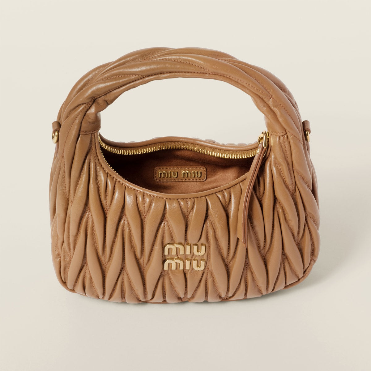 Small Wander hobo bag in caramel matelassé nappa