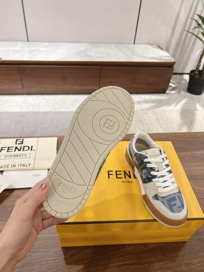 Match Sneakers Blue Suede