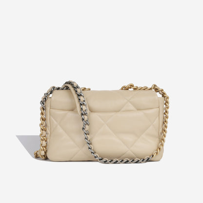 19 Small Flap Bag Beige