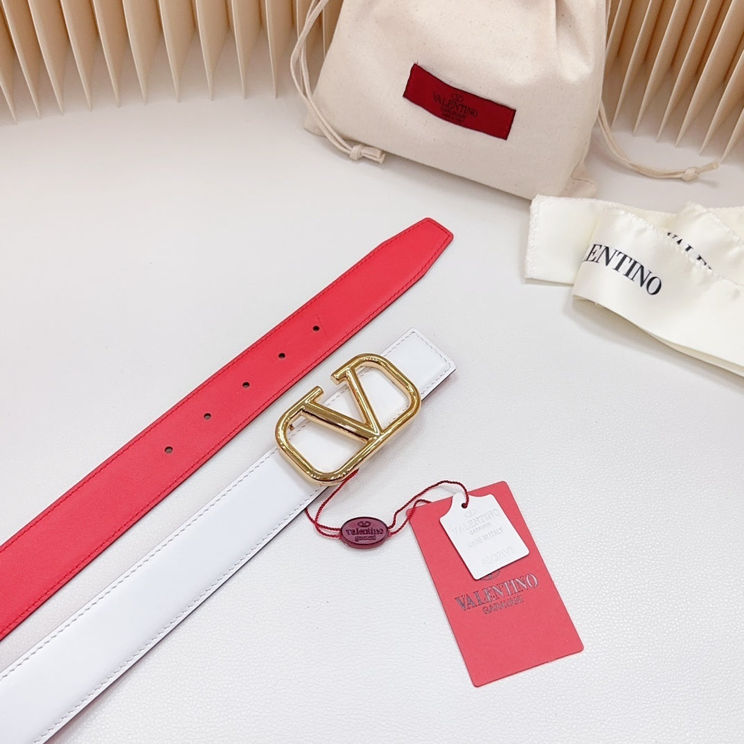 Reversible white VLogo Signature glossy calfskin belt