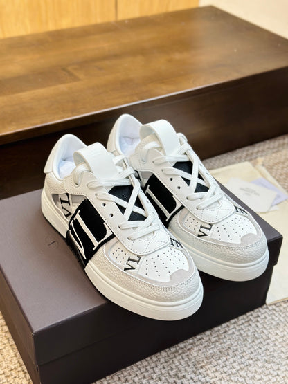 VL7N Sneakers in white/black leather