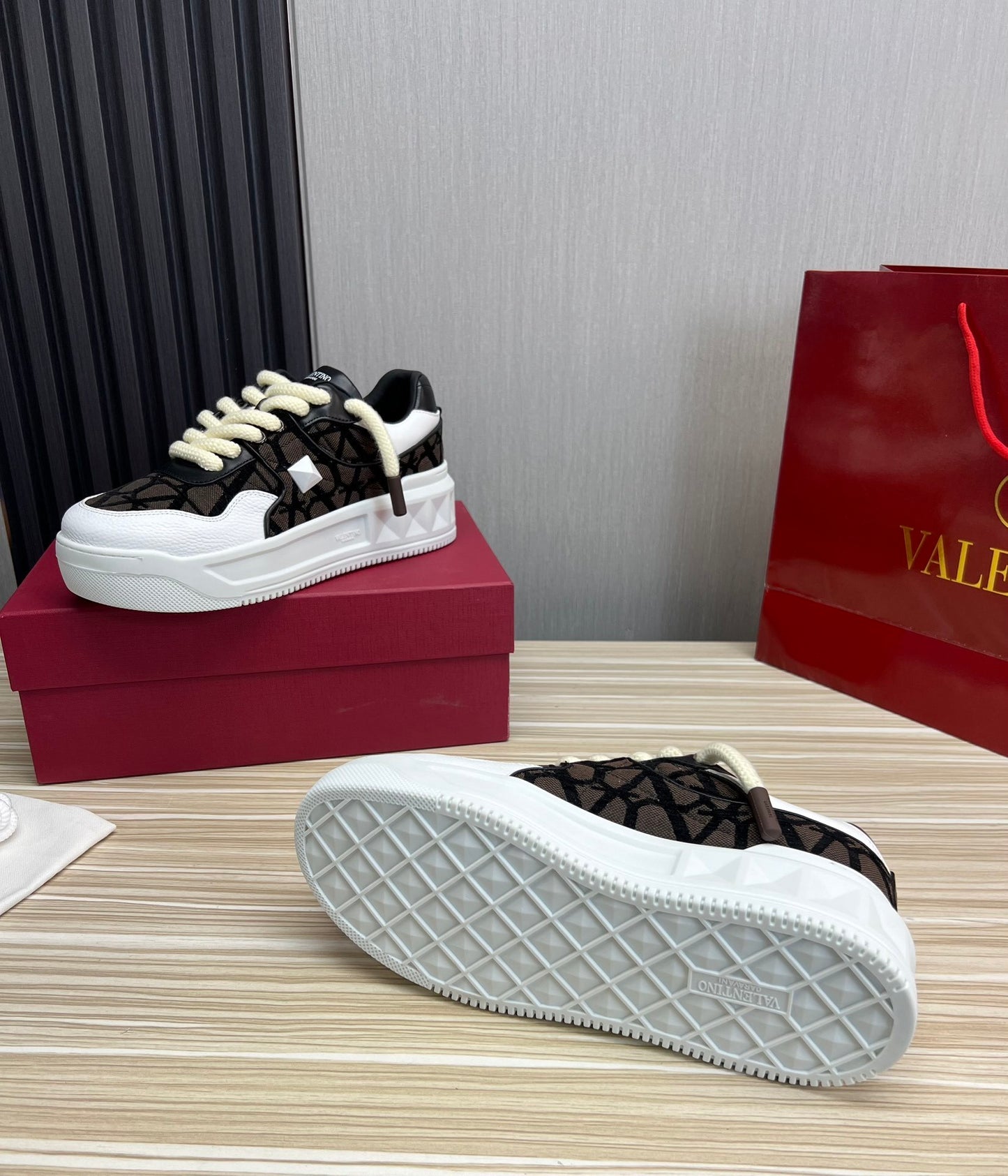 Black nappa leather One Stud XL low-top sneakers